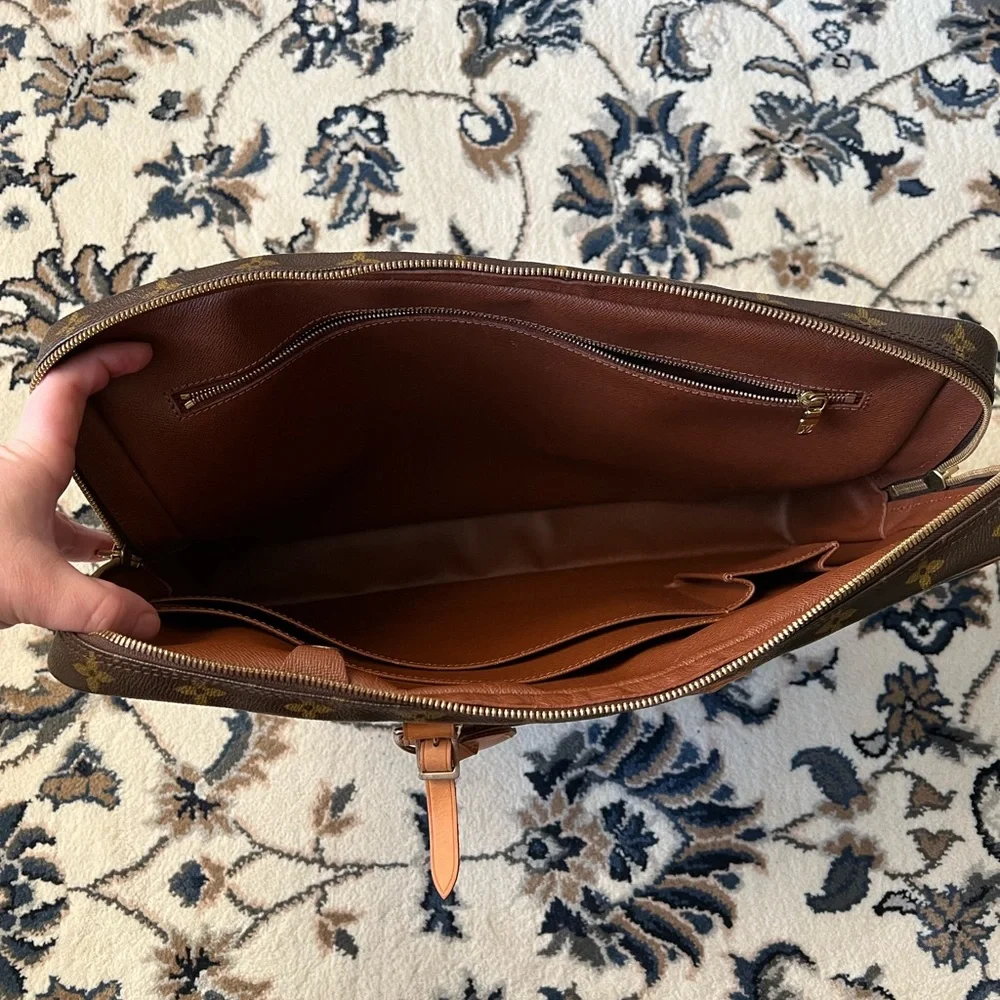 Authentic Louis Vuitton Vintage Porte Documents Voyage